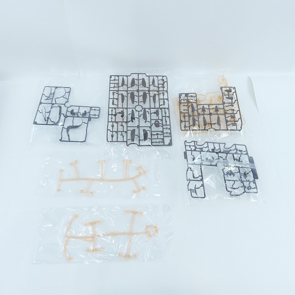 実際に弊社で買取させて頂いた【未組立】コトブキヤ 1/10 創彩少女庭園 佐伯リツカ 聖アイリス女学園高等部 冬服 ドリーミングスタイル スノーホワイトの画像 1枚目