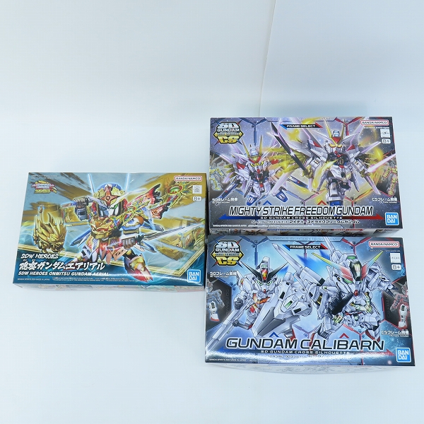 実際に弊社で買取させて頂いた【未組立】BANDAI SDCS ガンダムキャリバーン/マイティーストライクフリーダム/SDW HEROES 隠密ガンダムエアリアル 3点セット