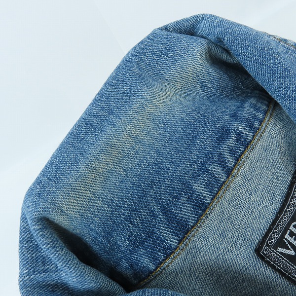 実際に弊社で買取させて頂いたVERSACE/ヴェルサーチ デニムジャケット/Mの画像 4枚目