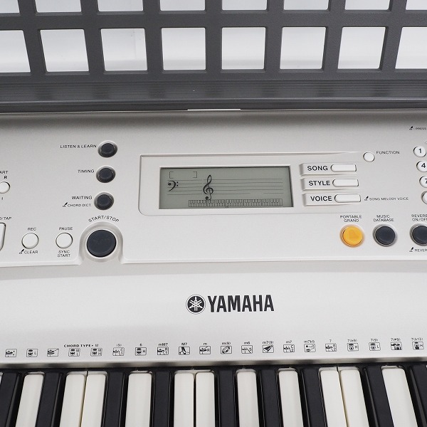 実際に弊社で買取させて頂いた★YAMAHA/ヤマハ PSR-E313 PORTATONE 電子キーボード ポータトーン 61鍵 ペダル・ACアダプター付き【簡易動作確認済】の画像 2枚目