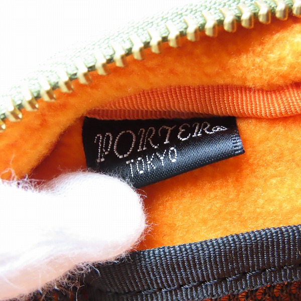 実際に弊社で買取させて頂いた(3)PORTER/ポーター TANKER/タンカー ポーチ カーキの画像 4枚目