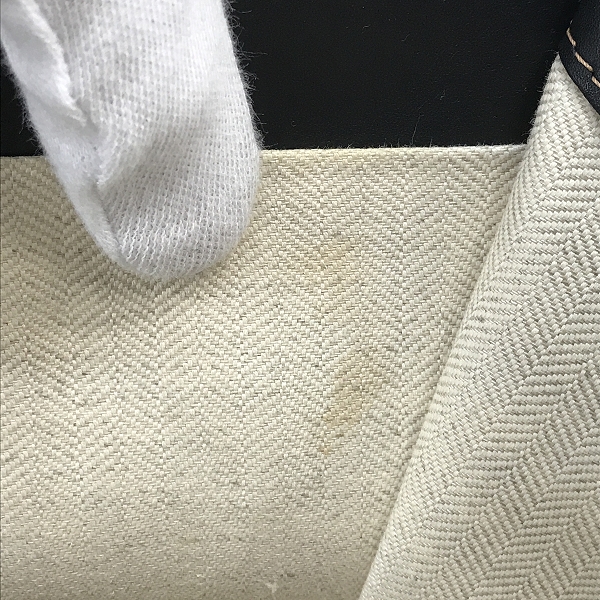 実際に弊社で買取させて頂いたLOEWE/ロエベ スモールクッショントートバッグ アナグラム総柄 A612A93X05の画像 6枚目