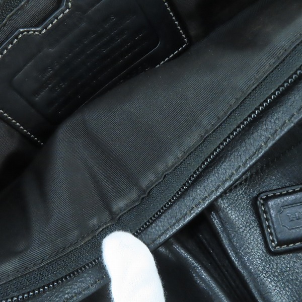 実際に弊社で買取させて頂いたCOACH/コーチ ヘリテージ ウェブ レザー フォルド オーバー トート F70558の画像 9枚目