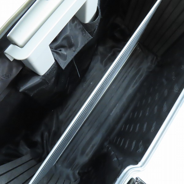 実際に弊社で買取させて頂いたRIMOWA/リモワ TOPAS PILOT TROLLEY/トパーズパイロットトローリー キャリーケース 2輪 920.50.002 29Lの画像 5枚目