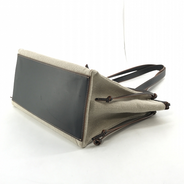 実際に弊社で買取させて頂いたLOEWE/ロエベ スモールクッショントートバッグ アナグラム総柄 A612A93X05の画像 2枚目