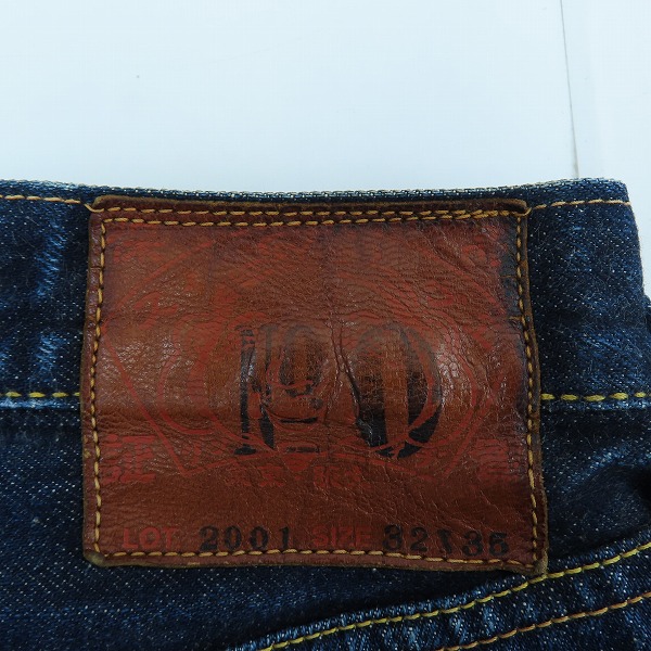 実際に弊社で買取させて頂いたEVISU/エヴィス No.0 Lot.2001 道楽 ペイント加工 デニムパンツ 32×35の画像 2枚目