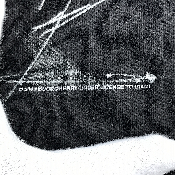 実際に弊社で買取させて頂いたGiant/ジャイアント buckcherry/バックチェリー 2001 Tour TIME BOMB ヴィンテージ/ビンテージ バンド Tシャツ/XLの画像 3枚目