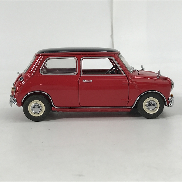 実際に弊社で買取させて頂いたFRANKLIN MINT/フランクリンミント 1/24 1967 morris mini cooper/ミニクーパー ミニカーの画像 4枚目