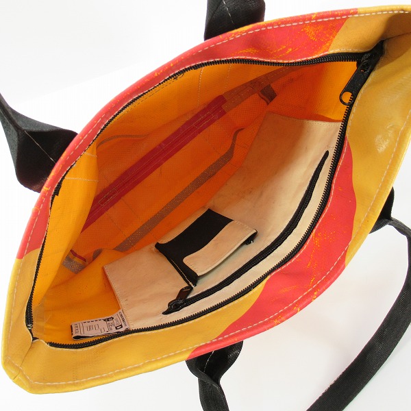 実際に弊社で買取させて頂いたFREITAG/フライターグ F72 DONNA/ドナ トートバック/ハンドバッグの画像 4枚目