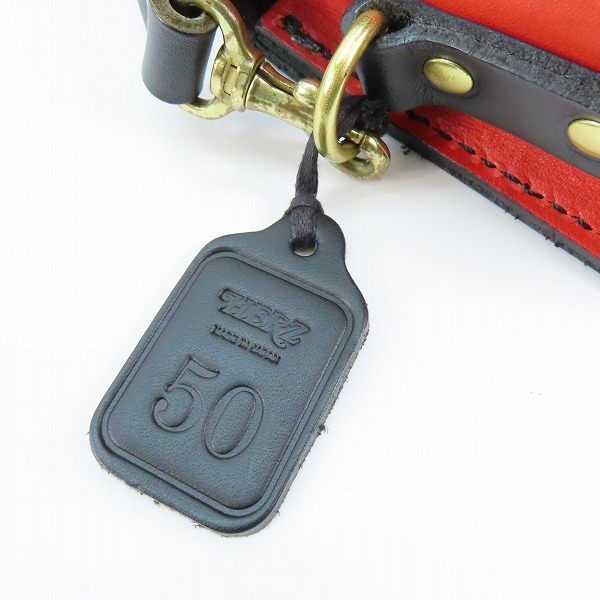 実際に弊社で買取させて頂いたHERZ/ヘルツ 50周年/50th記念 レザー ショルダーバッグ ブラック×レッドの画像 7枚目
