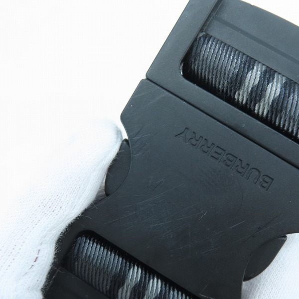 実際に弊社で買取させて頂いたBURBERRY/バーバリー ウエストバッグ/ボディバッグ TBモノグラム 8043707 A1189の画像 6枚目