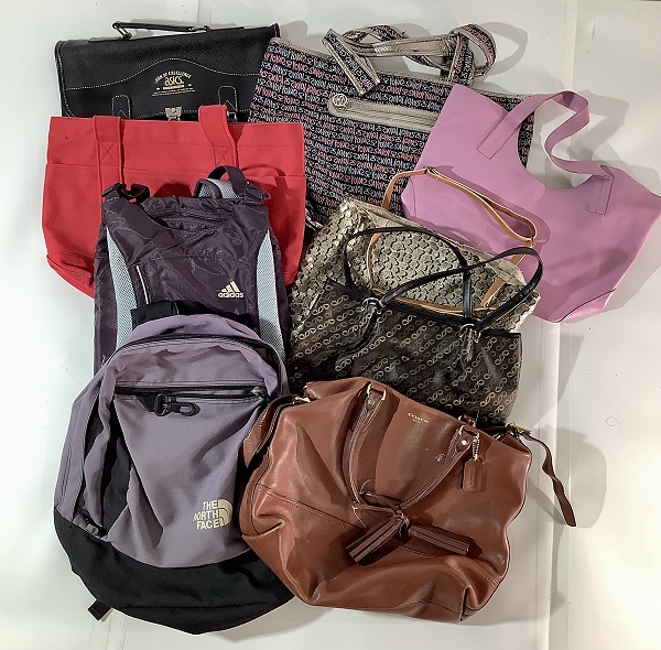 実際に弊社で買取させて頂いた【おまとめ】ノースフェイス/コーチ/アディダス 等 リュック/ハンドバッグ 他の画像 2枚目