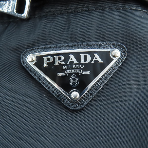 実際に弊社で買取させて頂いた【JPタグ】PRADA/プラダ 三角ロゴ ナイロンフーディジャケット 2018 SGB436/46の画像 6枚目