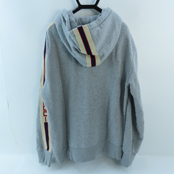 実際に弊社で買取させて頂いたGUCCI/グッチ テクニカル ロゴ ジップアップ パーカー 497250 X9I97/Lの画像 1枚目