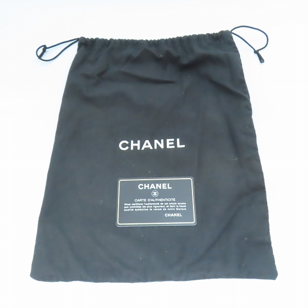 実際に弊社で買取させて頂いたCHANEL/シャネル カメリアキーホルダー付きチェーンハンドバッグの画像 9枚目