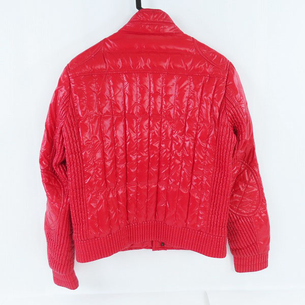 実際に弊社で買取させて頂いたMONCLER/モンクレール PYRENEES/ピレネー ダウンジャケット レッド 40341 60 68950/2の画像 1枚目