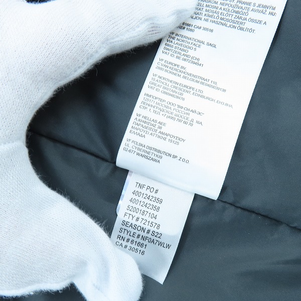 実際に弊社で買取させて頂いたTHE NORTH FACE×KAWS/ノースフェイス×カウズ 22SS Retro 1986 Mountain Jacket/マウンテンジャケット NF0A7WLW/Mの画像 8枚目
