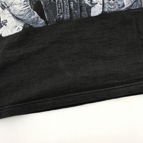 実際に弊社で買取させて頂いたMOTLEY CRUE/モトリークルー SHOOT製 ヴィンテージ/ビンテージ 2008年 CRUEFEST/クルーフェス バンド Tシャツ/XLの画像 8枚目