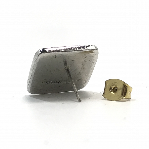 実際に弊社で買取させて頂いたBURBERRY/バーバリー チェック ピアスの画像 3枚目