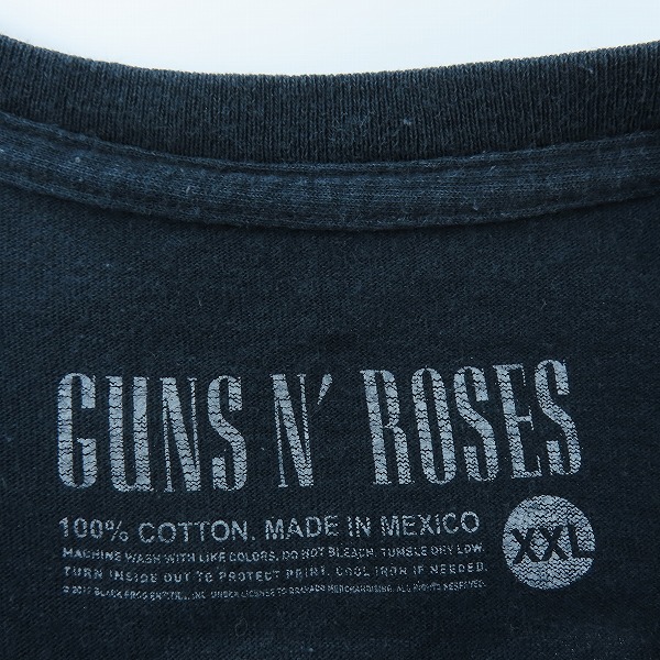 実際に弊社で買取させて頂いたGUNS N' ROSES/ガンズアンドローゼズ ヴィンテージ/ビンテージ NOT IN THIS LIFE TIME 2017 ツアー バンド Tシャツ/XXLの画像 2枚目