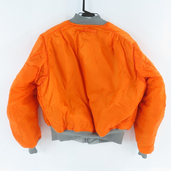 実際に弊社で買取させて頂いたALPHA INDUSTRIES/アルファインダストリーズ フライトジャケット MA-1 グレー/オレンジ MIL-J-82790J/XLの画像 3枚目