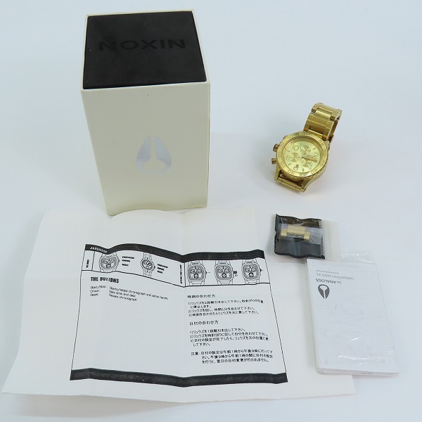 実際に弊社で買取させて頂いたNIXON/ニクソン MINIMIZE THE42-20 CHRONO ALL GOLD クロノグラフ クオーツ【動作未確認】の画像 7枚目
