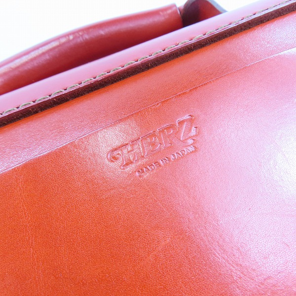 実際に弊社で買取させて頂いたHERZ/ヘルツ 二本ベルトの2wayミニバッグ レザー ハンドバッグ/ショルダーバッグ レッドの画像 4枚目