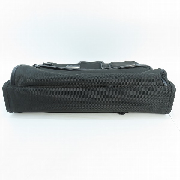 実際に弊社で買取させて頂いたTUMI/トゥミ Alpha 3/アルファ 3 コンパクト ラージ スクリーン ラップトップ ブリーフケース/ビジネスバッグ 2603114D3の画像 2枚目