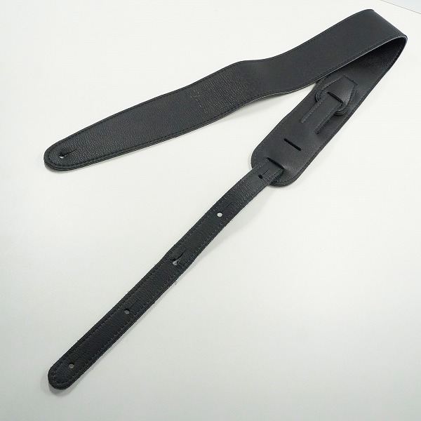 実際に弊社で買取させて頂いたFender/フェンダー レザー調 ギターストラップ ベースストラップ ブラックの画像 1枚目