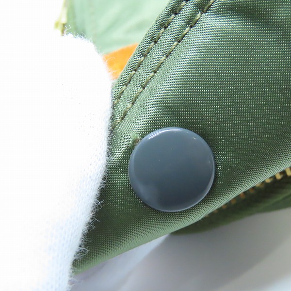 実際に弊社で買取させて頂いた(3)PORTER/ポーター TANKER/タンカー ポーチ カーキの画像 6枚目