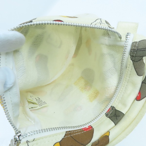 実際に弊社で買取させて頂いたa bathing ape × kaws/アベイジングエイプ×カウズ baby milo store ポーチの画像 2枚目