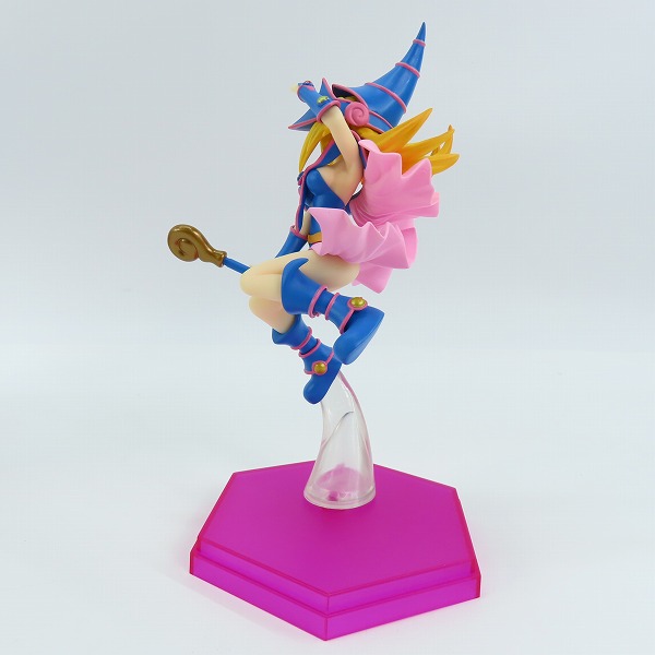 実際に弊社で買取させて頂いたPOP UP PARADE 遊戯王 デュエルモンスターズ ブラック・マジシャン・ガール フィギュアの画像 2枚目