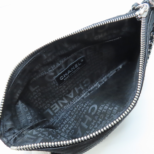 実際に弊社で買取させて頂いたCHANEL/シャネル カメリアキーホルダー付きチェーンハンドバッグの画像 4枚目