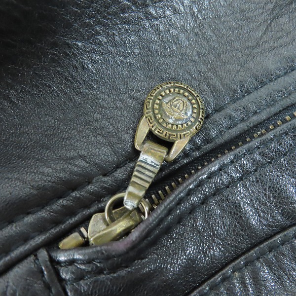 実際に弊社で買取させて頂いたGIANNI VERSACE/ジャン二ヴェルサーチ レザージャケットの画像 4枚目