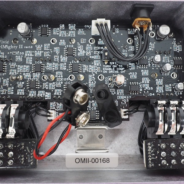 実際に弊社で買取させて頂いたVivie/ビビー OwlMighty Ⅱ ベース用 プリアンプ エフェクター【動作確認済】の画像 6枚目