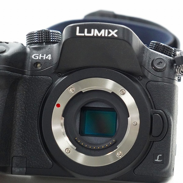 実際に弊社で買取させて頂いたPanasonic/パナソニック LUMIX DMC-GH4 デジタル ミラーレス一眼 カメラ ボディ 動作未確認の画像 1枚目