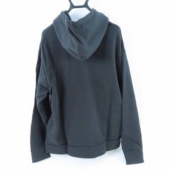 実際に弊社で買取させて頂いた【JPタグ】MONCLER/モンクレール MAGLIA プルオーバーパーカー E10918039800 Lの画像 1枚目