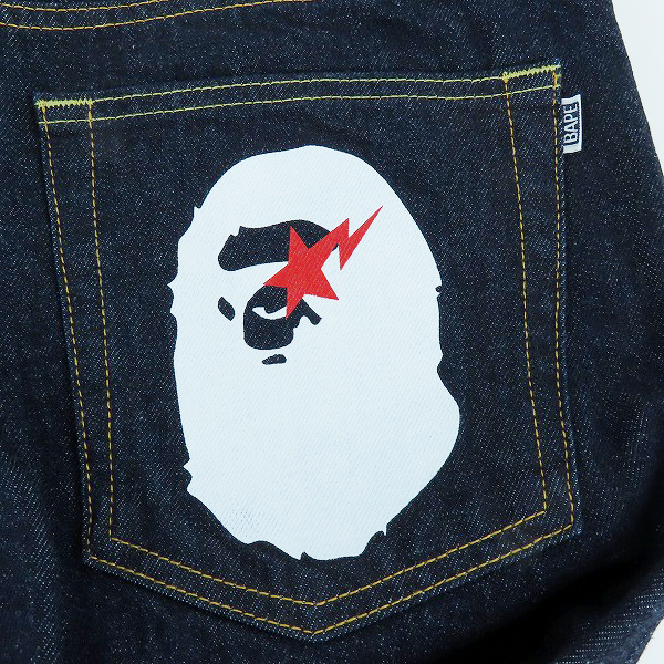 実際に弊社で買取させて頂いた【未使用】A BATHING APE/アベイシングエイプ BAPE STA デニムパンツ 001DPK221001F/Lの画像 6枚目