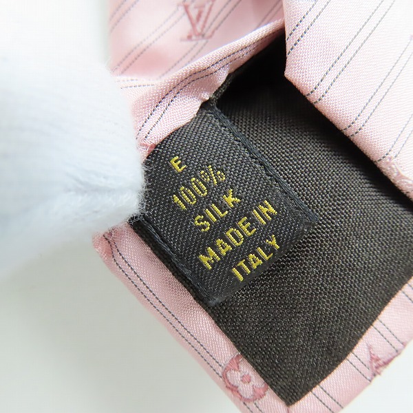 実際に弊社で買取させて頂いたLOUIS VUITTON/ルイヴィトン 総柄 シルク 100％ ネクタイの画像 5枚目