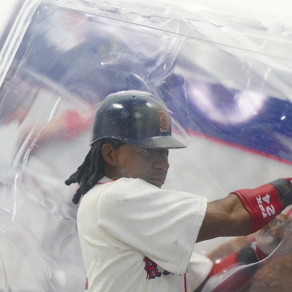 実際に弊社で買取させて頂いた【未開封】McFARLANE TOYS/マクファーレントイズ ボストン・レッドソックス #24 MANNY RAMIREZ 白 フィギュアの画像 2枚目