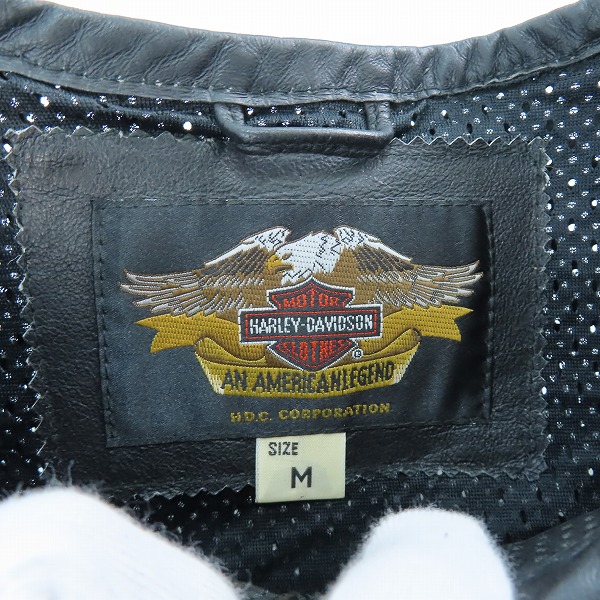 実際に弊社で買取させて頂いた【未使用】HARLEY DAVIDSON/ハーレーダビッドソン パンチングレザー 半袖ジャケット/Mの画像 2枚目
