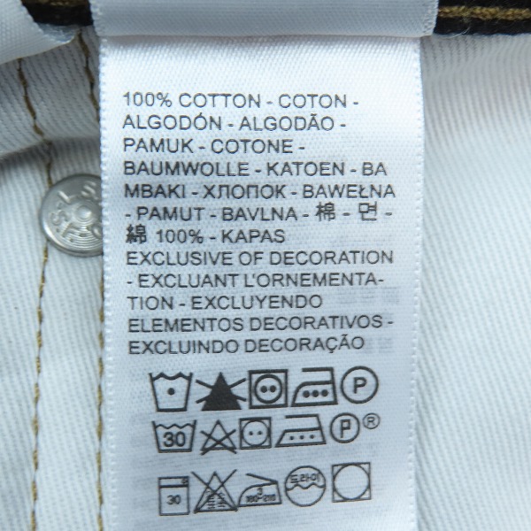 実際に弊社で買取させて頂いたLevi’s/リーバイス × STUSSY/ステューシー ストレートジーンズ PC9-A8327-0001/W32L32の画像 4枚目