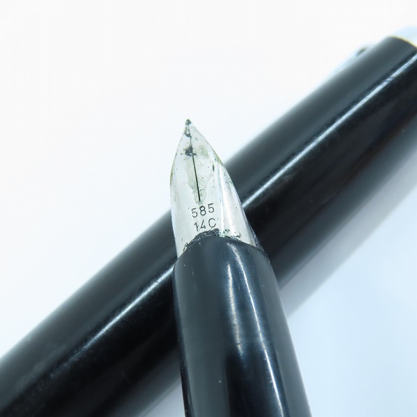 実際に弊社で買取させて頂いたPELIKAN/ペリカン キャップ式万年筆 ペン先刻印585/14Cドイツ製 