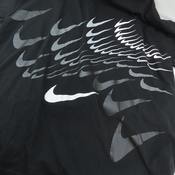 実際に弊社で買取させて頂いた【未使用】BLACK COMME des GARCONS×NIKE/ブラックコムデギャルソン×ナイキ プリント コラボ Tシャツ 1N-T101-052-1-5/Lの画像 4枚目