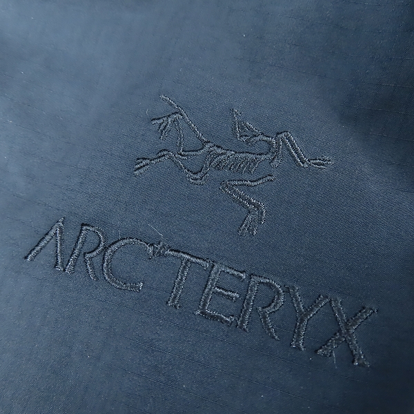 実際に弊社で買取させて頂いたARC’TERYX×BEAMS/アークテリクス×ビームス 別注 Zeta SL ゼータSL マウンテンパーカー 28177-125909/Mの画像 5枚目