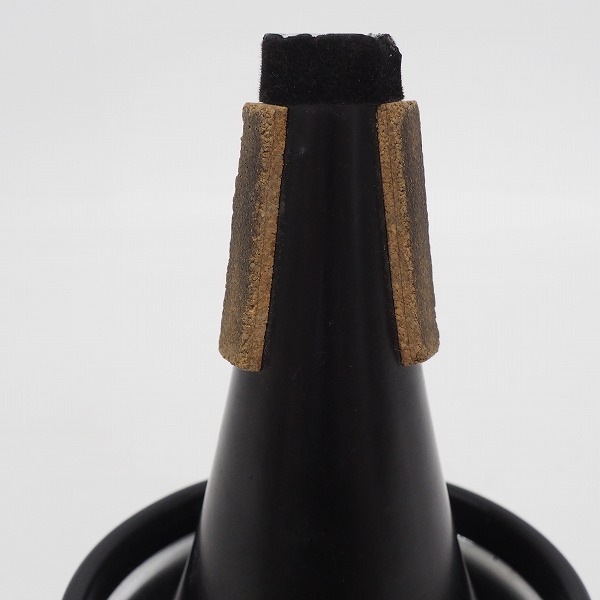 実際に弊社で買取させて頂いた【難有り】DENIS WICK/デニスウィック PRECISION MUTE/プレシジョン トランペット用 ミュート カップの画像 4枚目