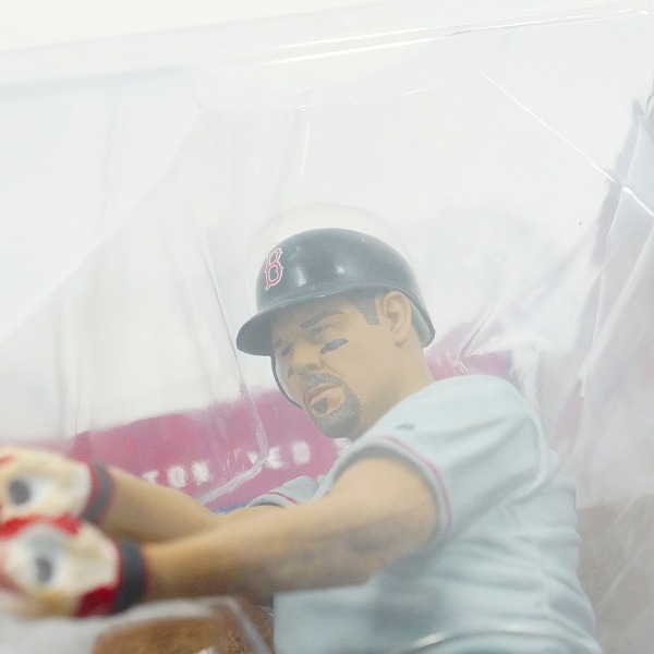 実際に弊社で買取させて頂いた【未開封】MCFARLANE/マクファーレン SPORTSPICKS ボストン・レッドソックス #33 JASON VARITEK フィギュアの画像 2枚目