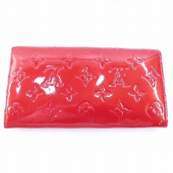 実際に弊社で買取させて頂いたLOUIS VUITTON/ルイヴィトン モノグラムヴェルニ ポルトフォイユ サラ 長財布 M93530の画像 1枚目