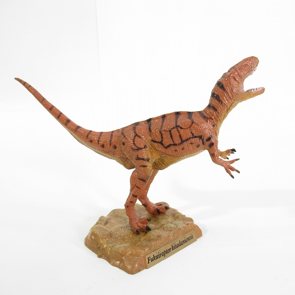 実際に弊社で買取させて頂いた福井県立恐竜博物館 フクイラプトル 限定フィギュア/恐竜の画像 2枚目