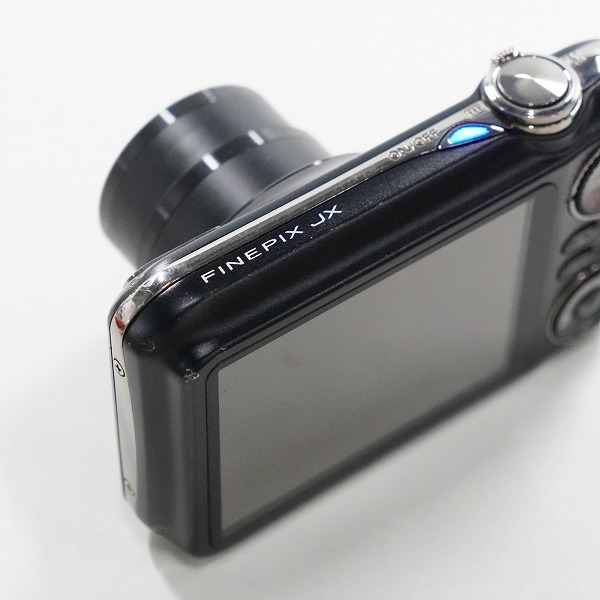 実際に弊社で買取させて頂いたFUJIFILM/富士フィルム FINEPIX JX400 コンパクトデジタルカメラ 動作確認済みの画像 3枚目